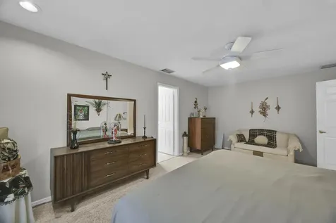 8690 Shadylake Lane Fort Pierce FL 34947