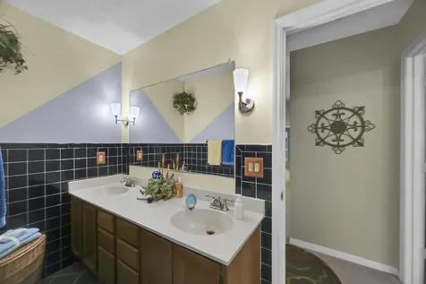 8690 Shadylake Lane Fort Pierce FL 34947