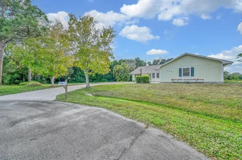 8690 Shadylake Lane Fort Pierce FL 34947