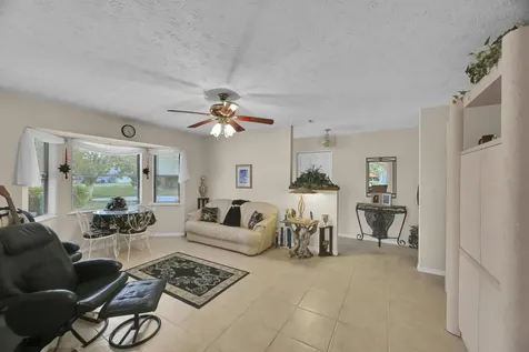 8690 Shadylake Lane Fort Pierce FL 34947