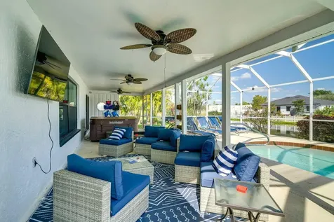 601 Se 23rd Avenue Cape Coral FL 33990