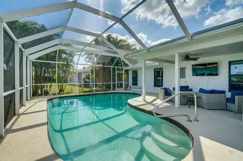 601 Se 23rd Avenue Cape Coral FL 33990