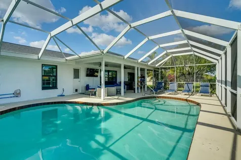 601 Se 23rd Avenue Cape Coral FL 33990