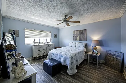 714 Northlake Court North Palm Beach FL 33408