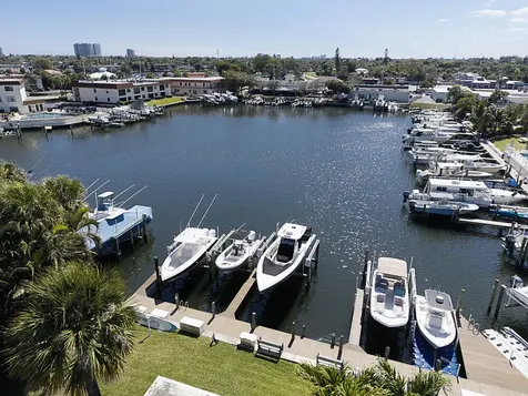 714 Northlake Court North Palm Beach FL 33408