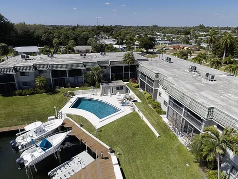 714 Northlake Court North Palm Beach FL 33408