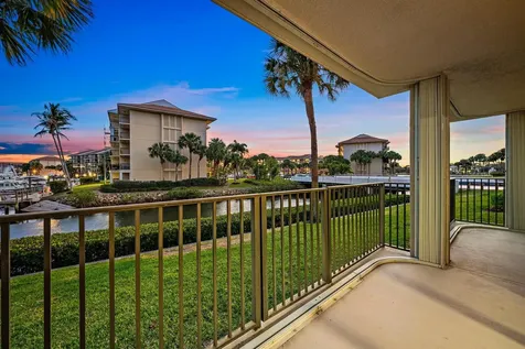 1601 Marina Isle Way Jupiter FL 33477