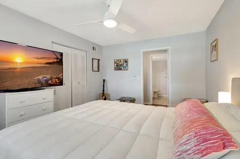 1739 Village Blvd, Apt 306 Boulevard West Palm Beach FL 33409