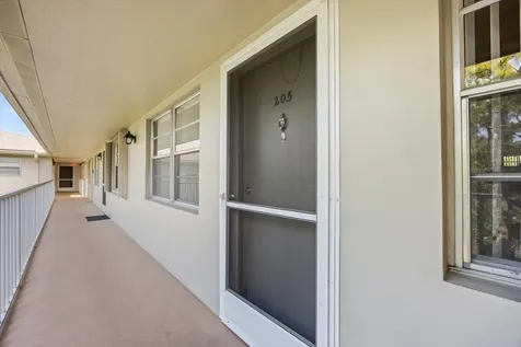 29 Lake Vista Trail Port Saint Lucie FL 34952