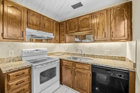 29 Lake Vista Trail Port Saint Lucie FL 34952