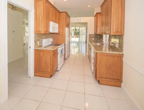 199 E Tall Oaks Circle Palm Beach Gardens FL 33410