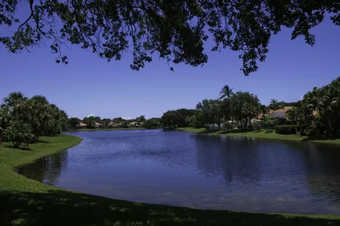 199 E Tall Oaks Circle Palm Beach Gardens FL 33410
