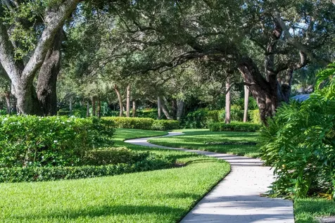 199 E Tall Oaks Circle Palm Beach Gardens FL 33410