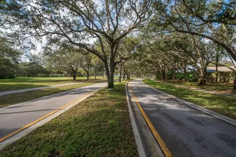 199 E Tall Oaks Circle Palm Beach Gardens FL 33410