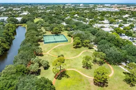 199 E Tall Oaks Circle Palm Beach Gardens FL 33410