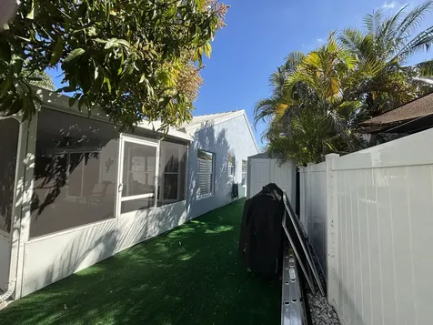 7790 Sw 161st Avenue Miami FL 33193