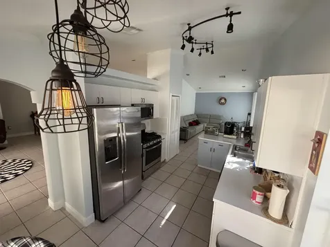 7790 Sw 161st Avenue Miami FL 33193