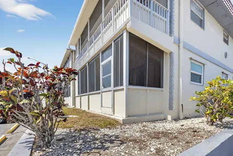 673 Brittany O Delray Beach FL 33446