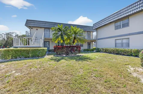 673 Brittany O Delray Beach FL 33446