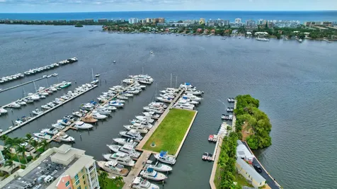 802 W Windward Way Lantana FL 33462