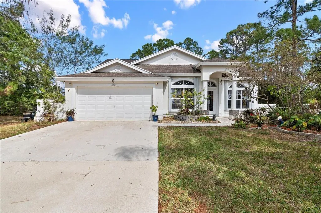 17721 62nd Road The Acreage FL 33470