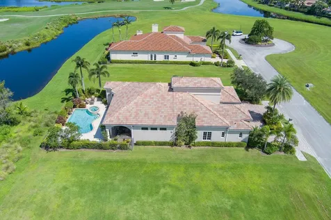 138 SE Via San Marino Port Saint Lucie FL 34984