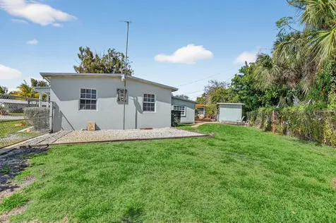 4700 Ne 1st Terrace Deerfield Beach FL 33064
