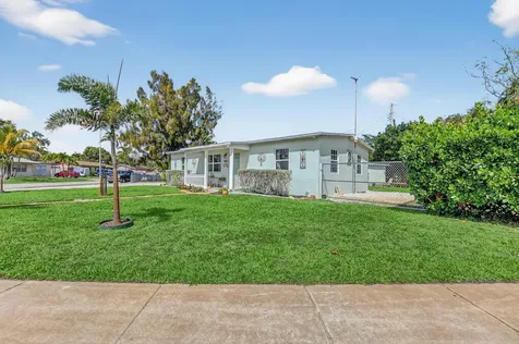 4700 Ne 1st Terrace Deerfield Beach FL 33064