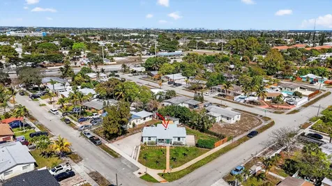 4700 Ne 1st Terrace Deerfield Beach FL 33064