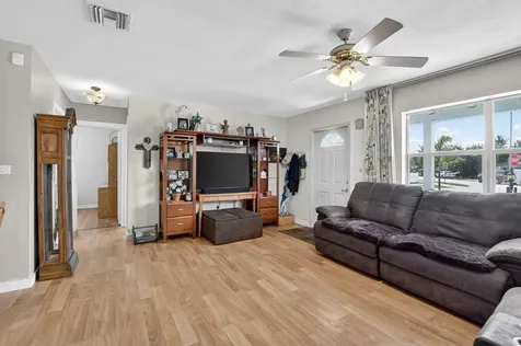 4700 Ne 1st Terrace Deerfield Beach FL 33064
