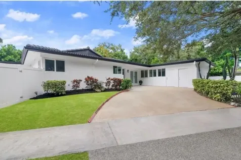 1124 Yale Drive Hollywood FL 33021