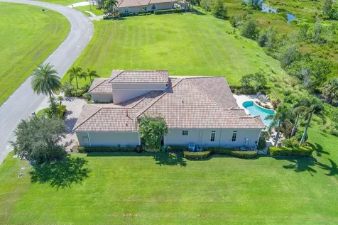 138 Se Via San Marino Port Saint Lucie FL 34984
