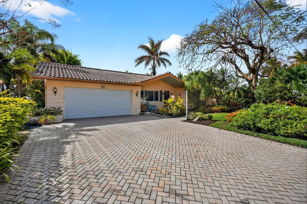 150 Sw Beachway Avenue Palm City FL 34990