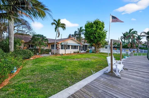 150 Sw Beachway Avenue Palm City FL 34990