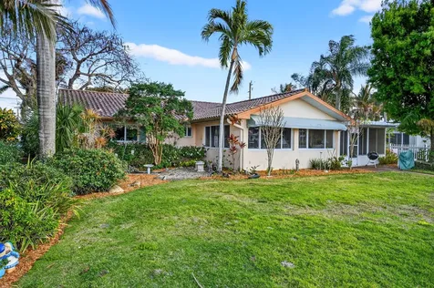 150 Sw Beachway Avenue Palm City FL 34990