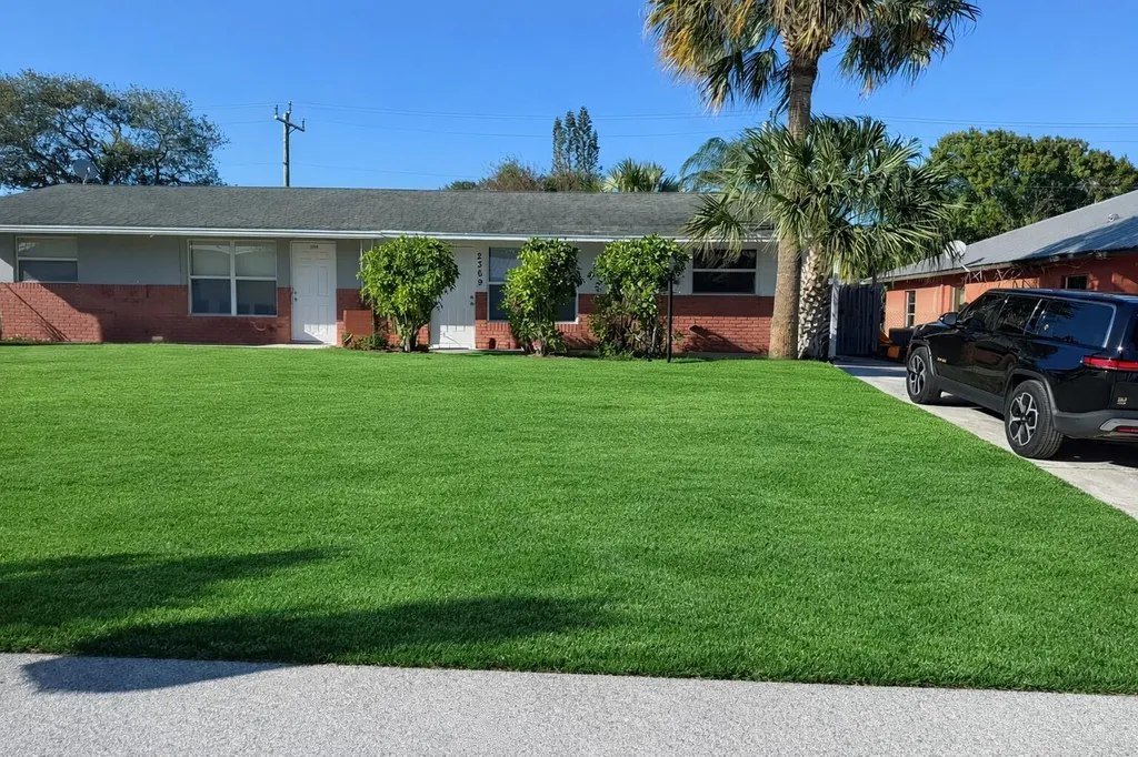 2369 Ne Rustic Way Jensen Beach FL 34957