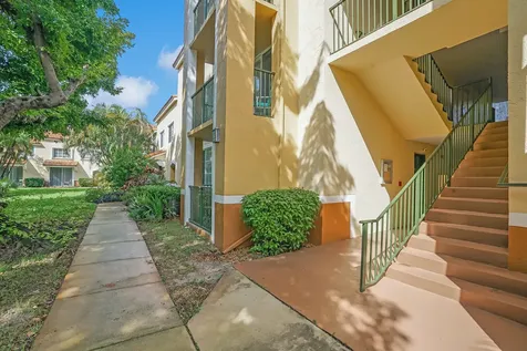 123 Yacht Club Way Hypoluxo FL 33462