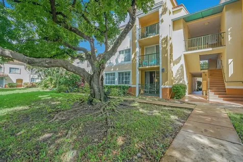 123 Yacht Club Way Hypoluxo FL 33462