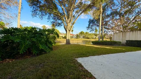 2590 Kittbuck Way West Palm Beach FL 33411