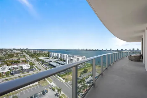 220 Lake Shore Drive Lake Park FL 33403