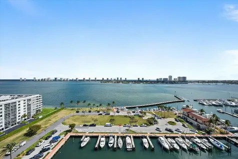 220 Lake Shore Drive Lake Park FL 33403