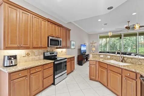 7241 Maidstone Drive Port Saint Lucie FL 34986
