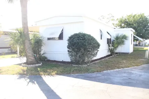 58009 Bahama Bay Boynton Beach FL 33436
