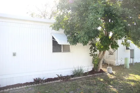 58009 Bahama Bay Boynton Beach FL 33436