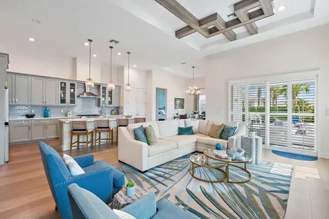 10038 Regency Way Palm Beach Gardens FL 33412