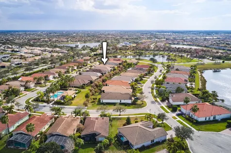 10095 Sw Oak Tree Circle Port Saint Lucie FL 34987