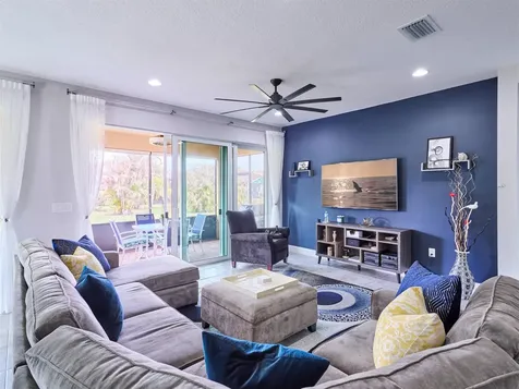 10095 Sw Oak Tree Circle Port Saint Lucie FL 34987