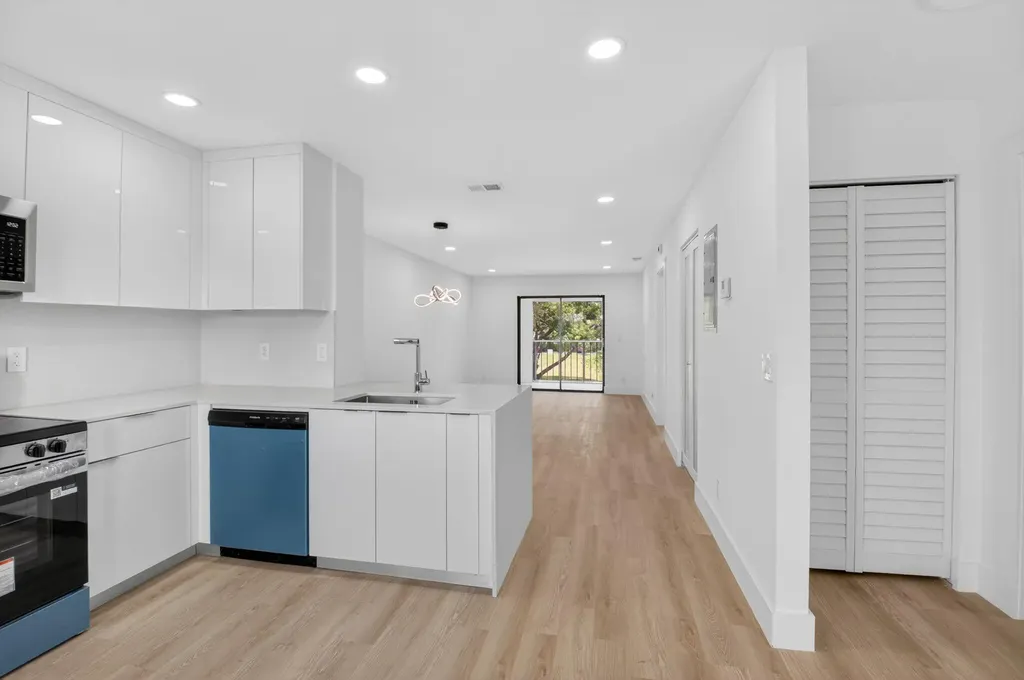 300 W Hidden Valley Boulevard Boca Raton FL 33487