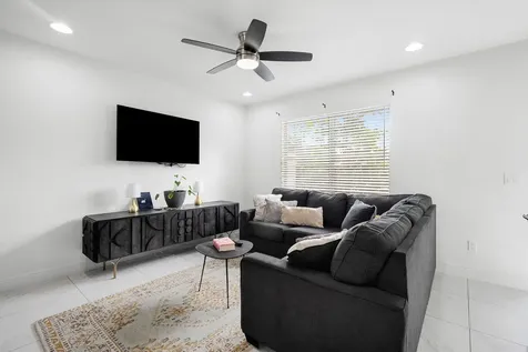 2790 Nw Treviso Circle Port Saint Lucie FL 34986