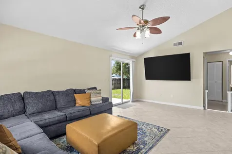 10552 Bobbie Lane Royal Palm Beach FL 33411
